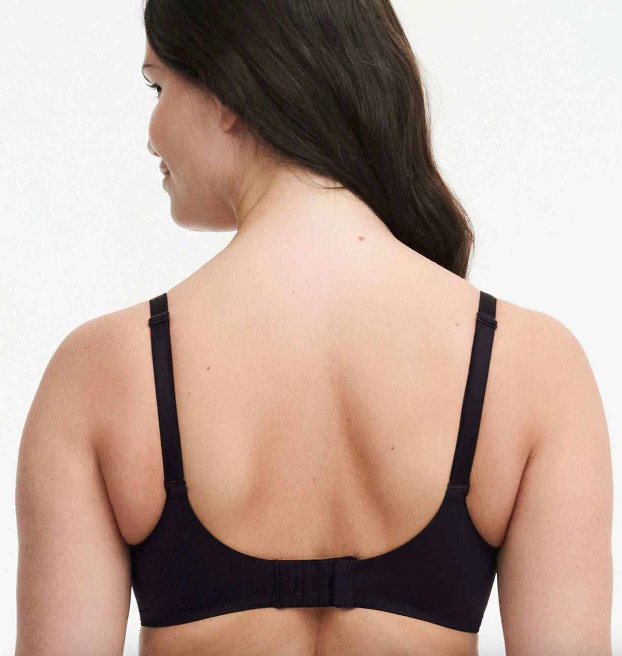 Chantelle Essentiall Reggiseno preformato coprente con ferretto - Nero