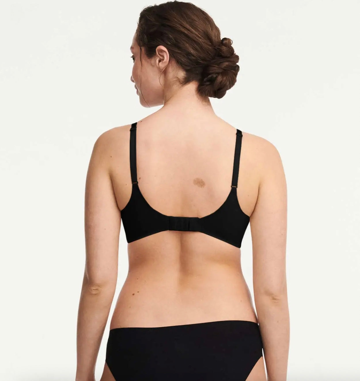 Chantelle Essentiall Reggiseno preformato a triangolo senza ferretto - Nero